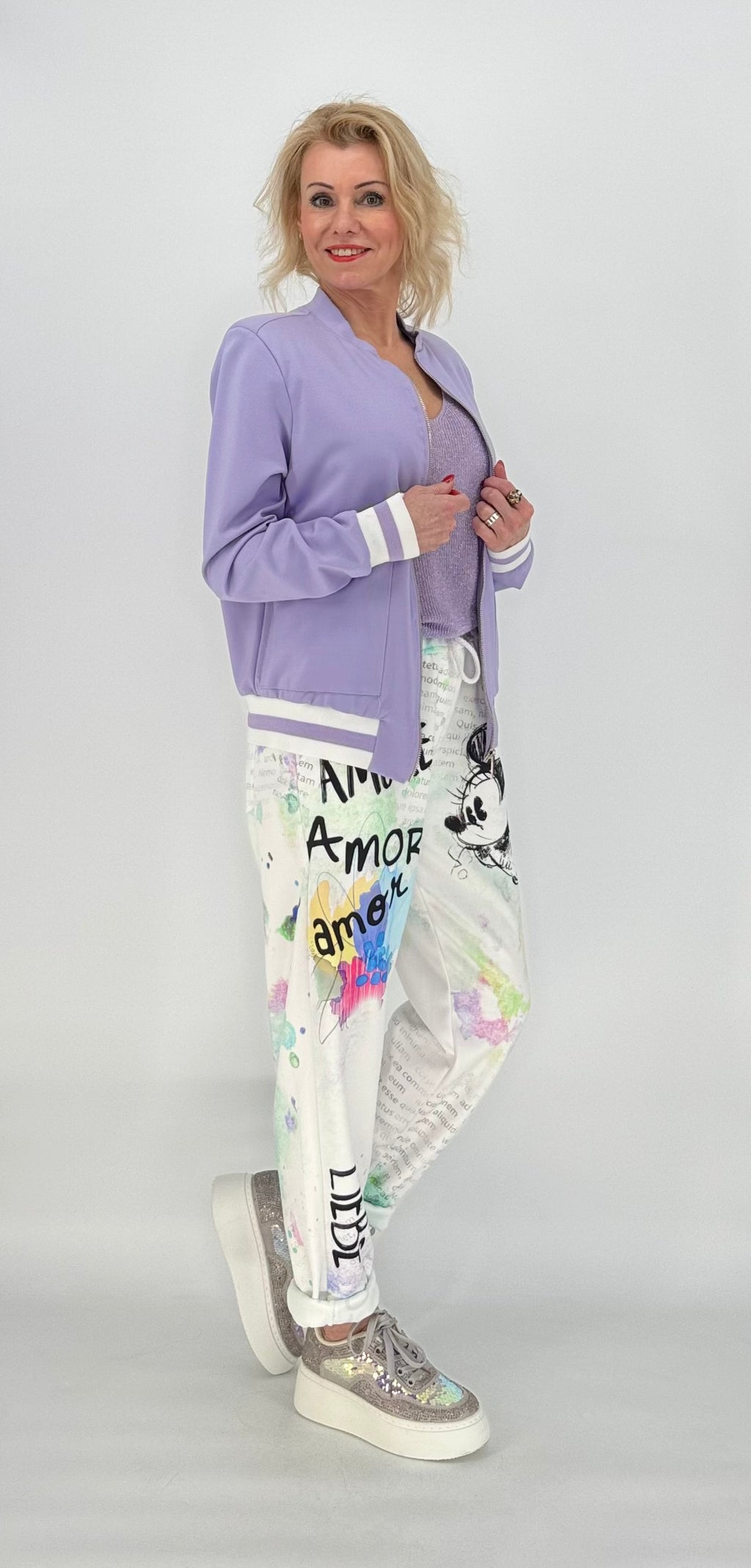 ESVIVID Bomberjacke in Flieder mit weißen Streifen