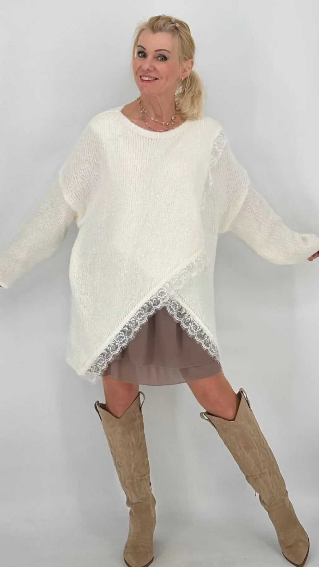 Pullover mit Asymmetrischer Saum, weiss - By Elena FashionBy Elena Fashion