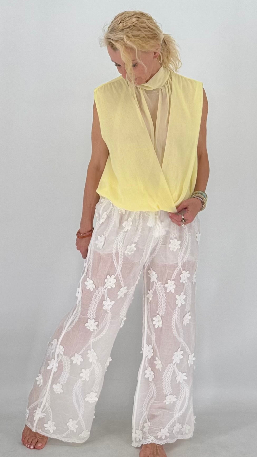 Sommer Bluse "SUN" in Zartemgelb