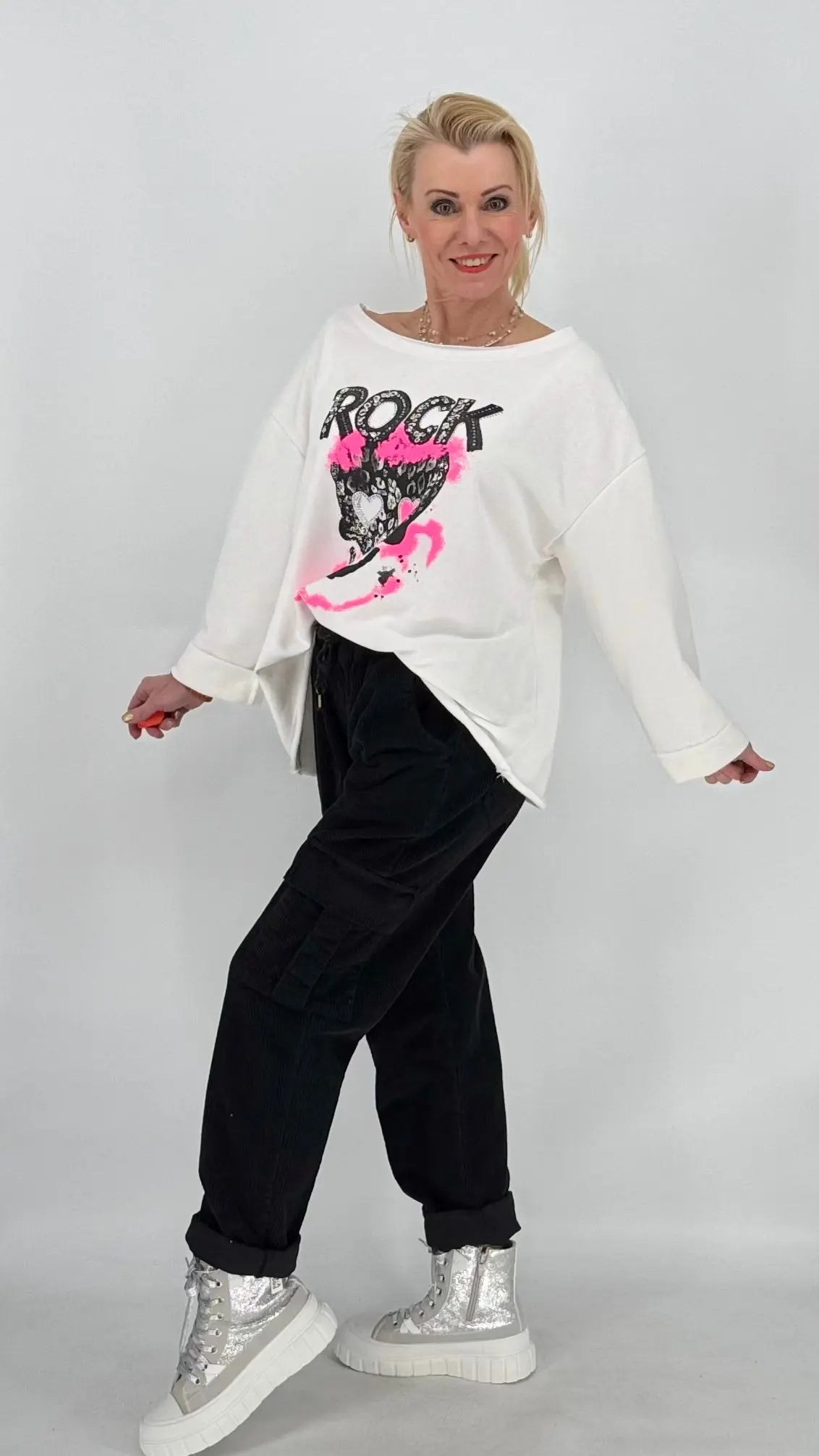 Sweatshirt "Rock" mit Strass, weiss - By Elena FashionBy Elena Fashion