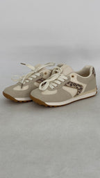 Sneaker in creme - By Elena FashionBy Elena Fashion