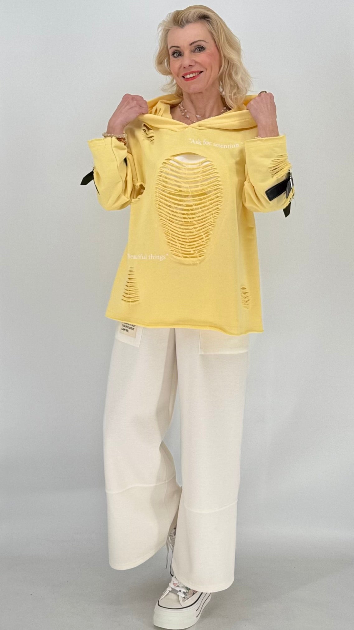 Hoodie "Skull" mit Details, in pink, gelb, rosa