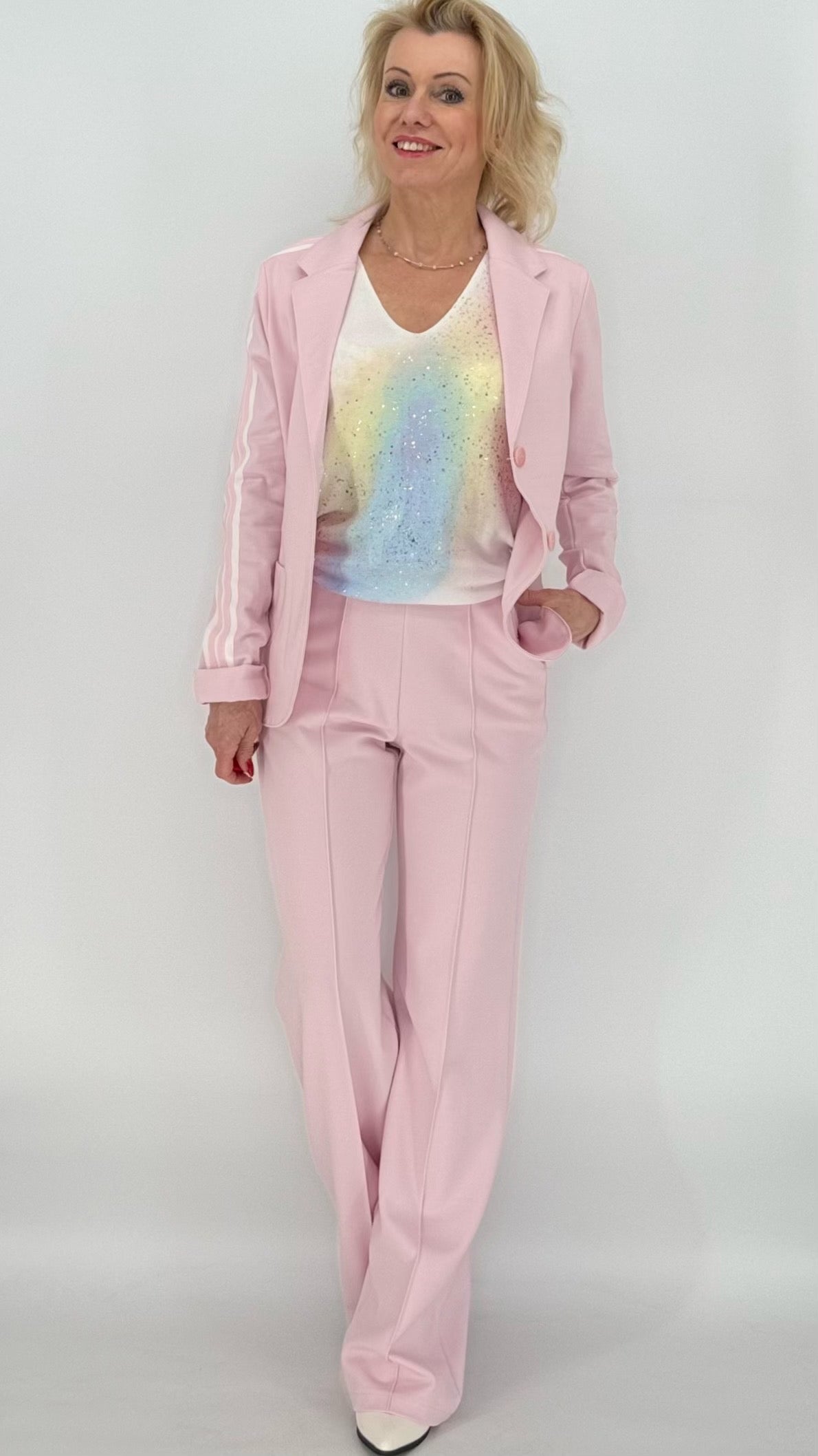 ESViViD Hose mit genähter Bügelfalte in rosa