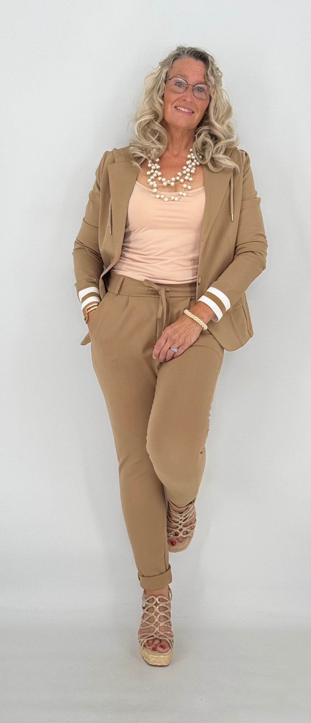 Blazer ESViViD in beige mit Kapuze