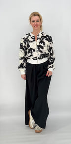 Hose mit Gürtel, schwarz