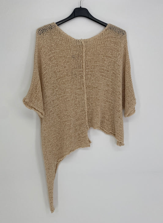 Asymmetrischer Pullover beige