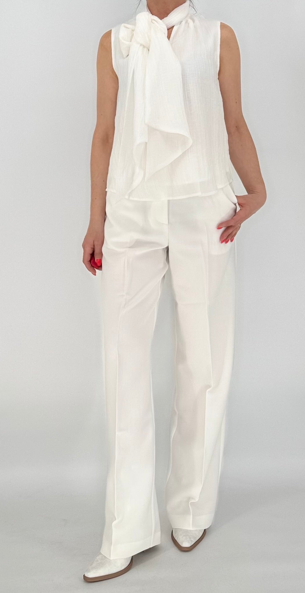 Bluse mit Schleife, weiß