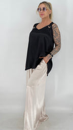 Top 100% Viskosa, in Beige und  Schwarz