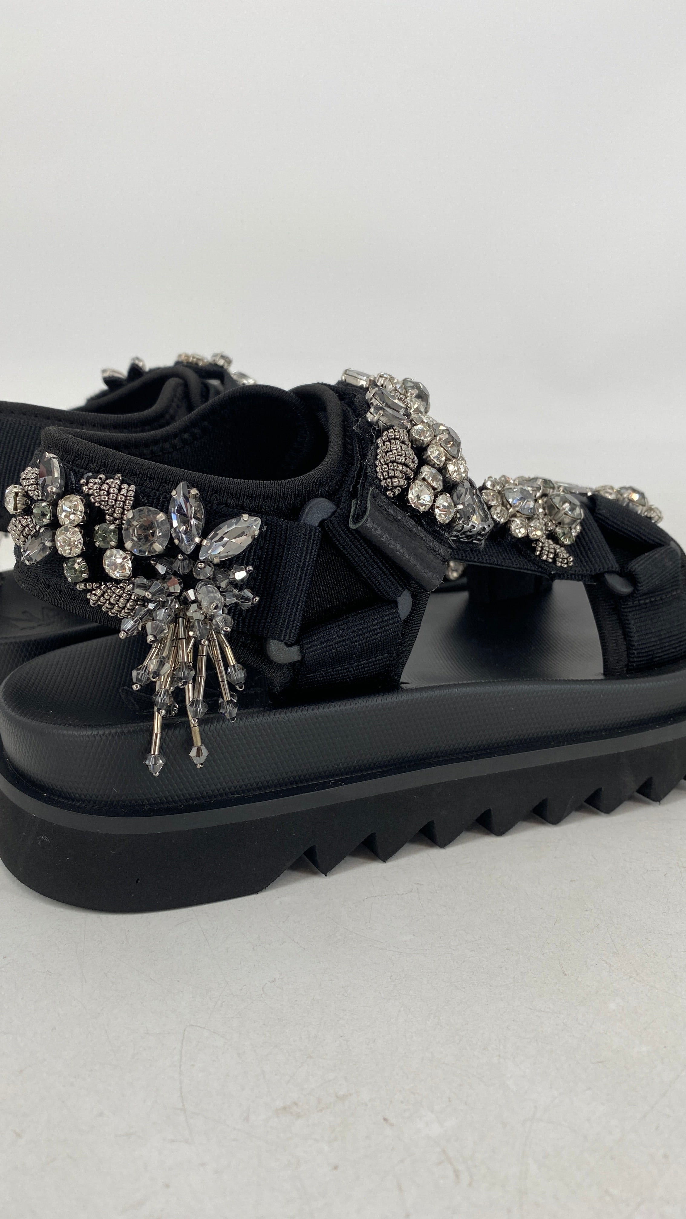 Sandalen NAN-KU in Schwarz