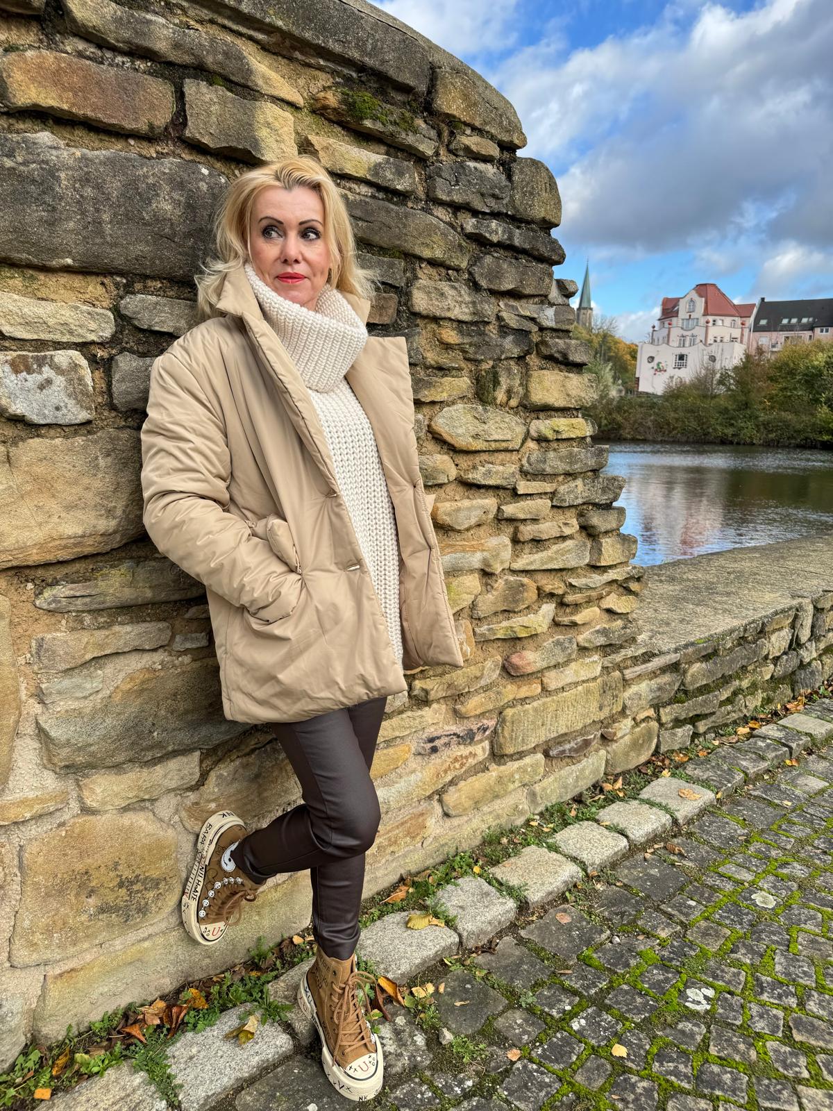 Jacke, beige, grün knöpfen