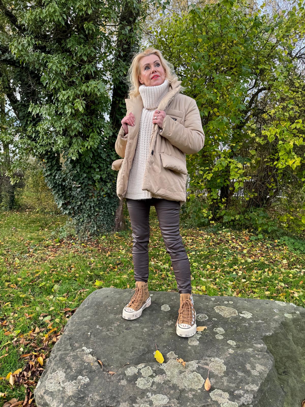 Jacke, beige, grün knöpfen